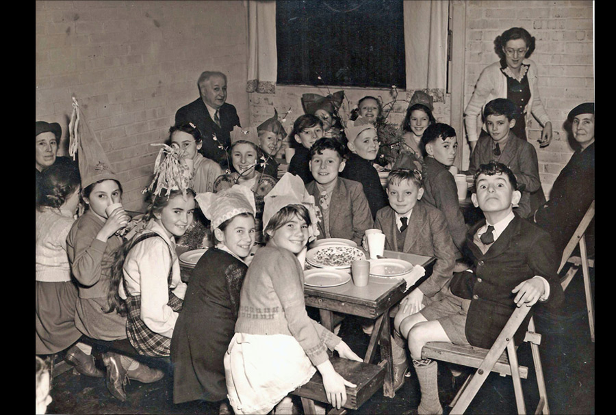 Godmanchester-St-Annes-School-xmas-1952-21